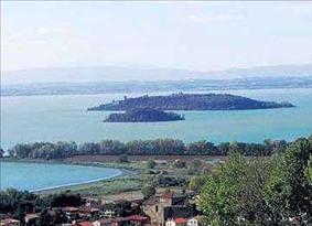 Lago Trasimeno scrigno colmo di tesori e di sorprese