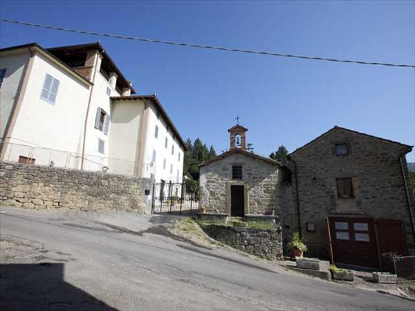 COTTAGE  FORTEBRACCIO e cappella: Agriturismo Perugia