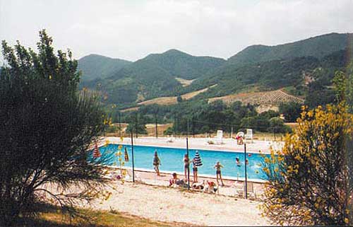 piscina: Agriturismo Perugia